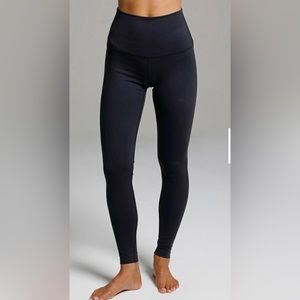 HIGH WAIST YOGA LEGGING